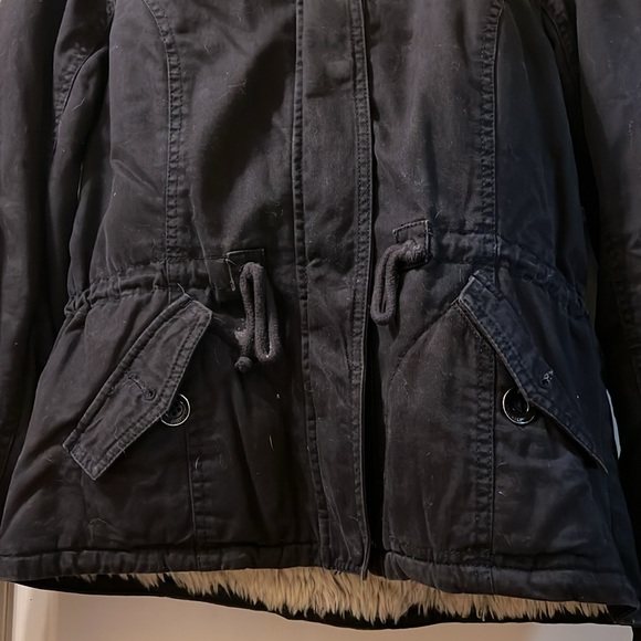 Hollister Pre-Owned Jacket (women) - Picture 3 of 6